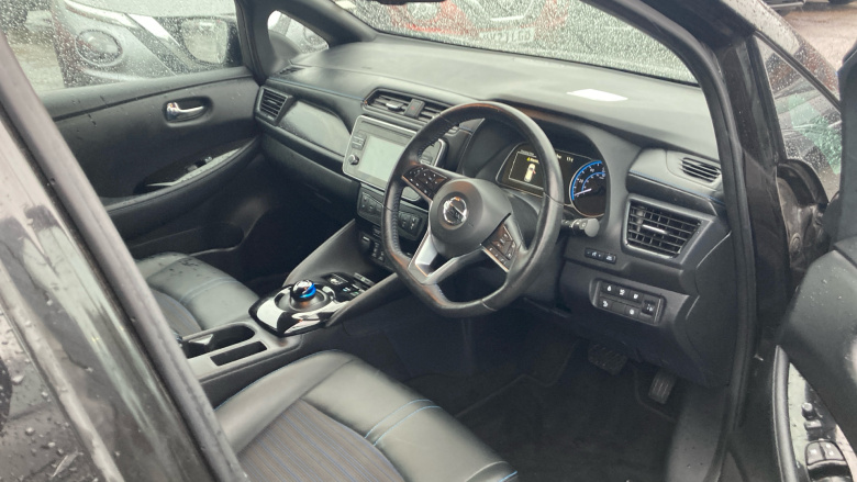 Nissan LEAF 110kW N-Connecta 40kWh 5dr Auto Electric Hatchback